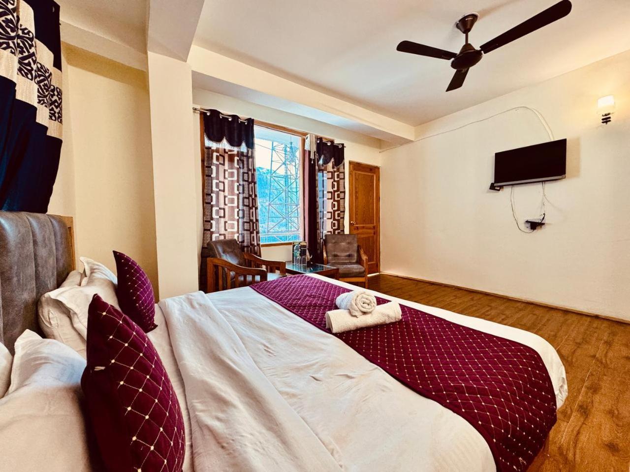Royal Majestic View Point Lodge Manāli Exterior foto