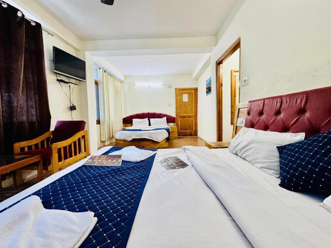 Royal Majestic View Point Lodge Manāli Exterior foto